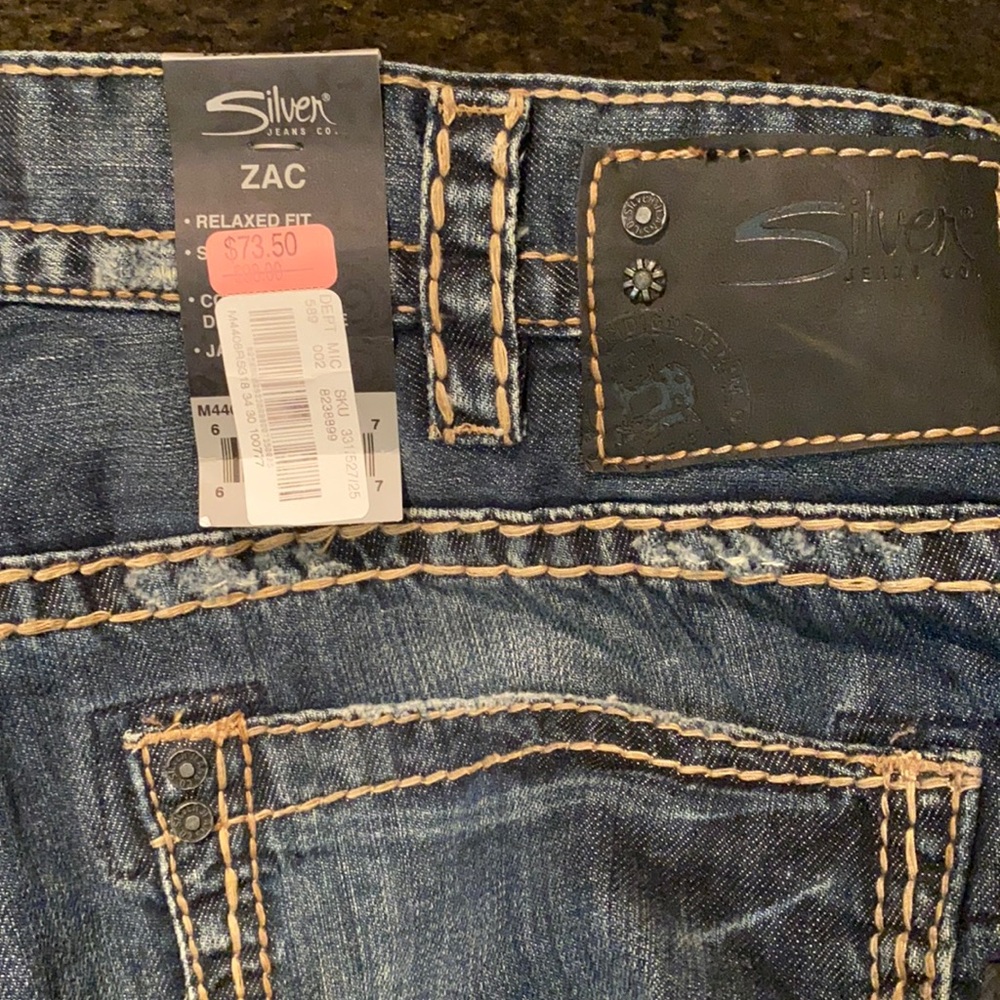 🔥NWT Men’s Silver Jeans🔥